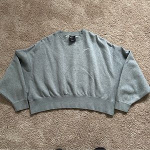 Nike Phoenix Fleece Oversized Cropped Crewneck